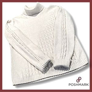 Liz Claiborne Light Ivory Turtleneck Sweater w/ Dainty Silver Stitching M Petite